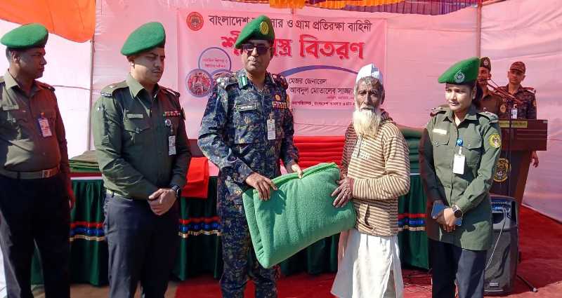 সিলেটে ৩০০ হতদরিদ্র মানুষের মাঝে শীতবস্ত্র বিতরণ