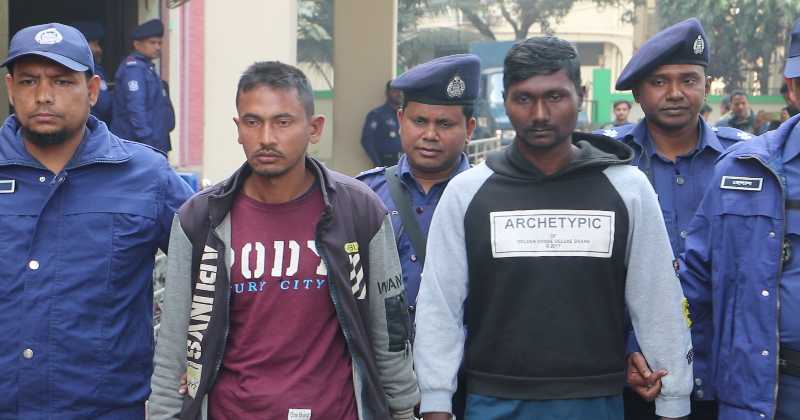 নওগাঁয় ডাকাতির সময় ফাঁকা মাঠে নিয়ে গৃহবধুকে গণধর্ষণ, গ্রেফতার ৭