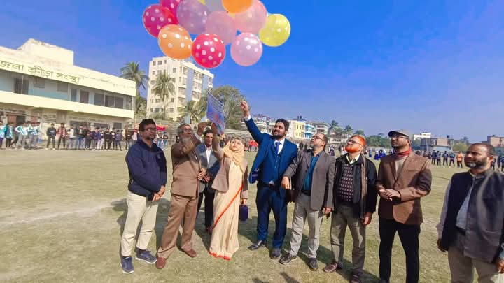 নওগাঁয় শিক্ষার্থীদের জাতীয় শীতকালীন ক্রীড়া প্রতিযোগিতার উদ্বোধন