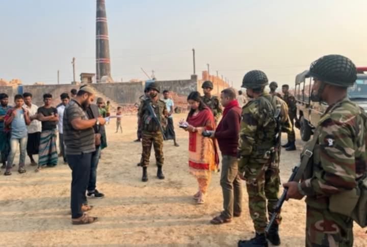 চৌদ্দগ্রামে ভ্রাম্যমান আদালতের অভিযানে অবৈধ ইটভাটাকে ২ লাখ টাকা জরিমানা