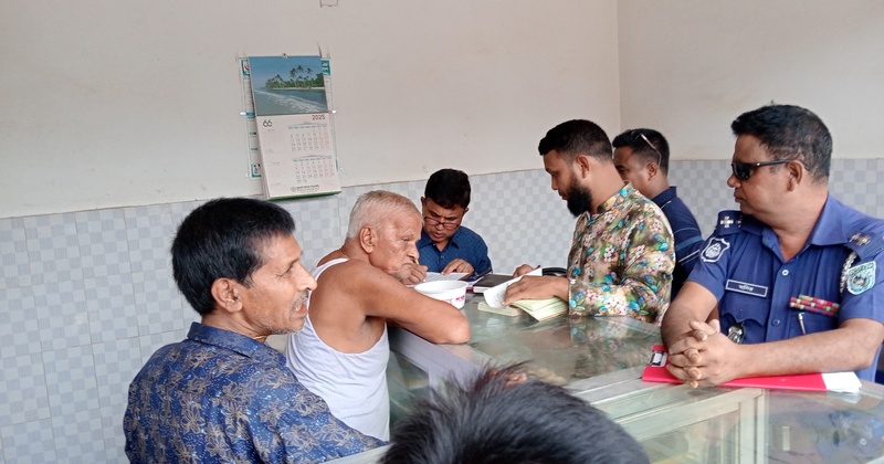 নবাবগঞ্জে ভোক্তা অধিকারের অভিযানে ৩টি দোকানে ৭ হাজার টাকা জরিমানা