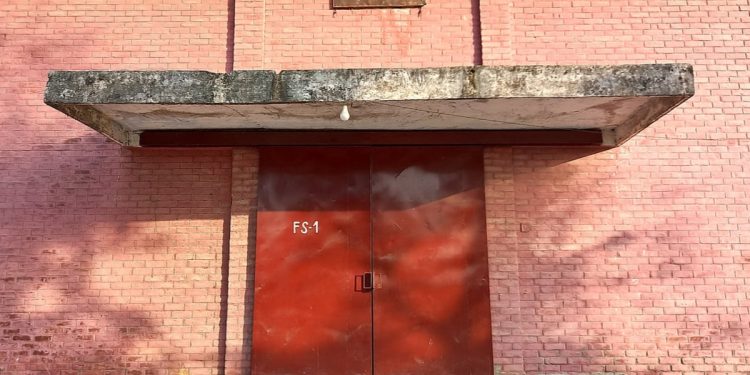 ঘোড়াঘাটে খাদ্যগুদাম কর্মকর্তা (বরখাস্ত) আনোয়ারা সহ ৪জনকে আসামি করে দুদকের মামলা