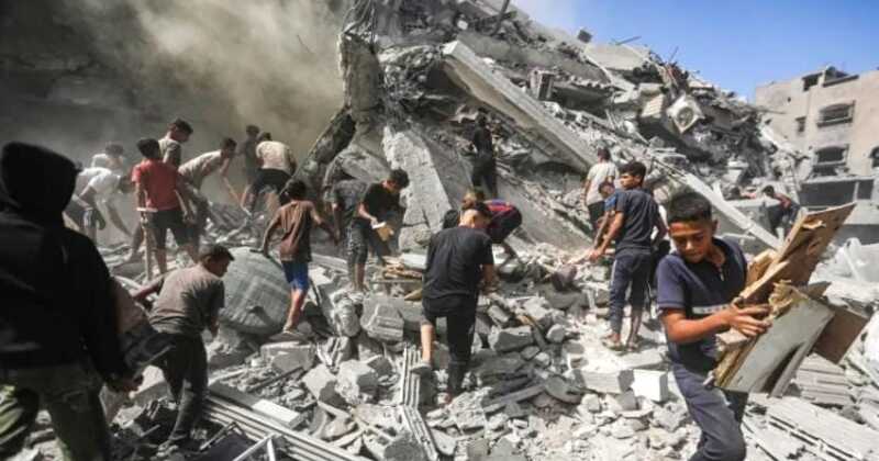 ইসরায়েলি হামলায় গাজায় শিশু সহ আরও ২৫ ফিলিস্তিনি নিহত