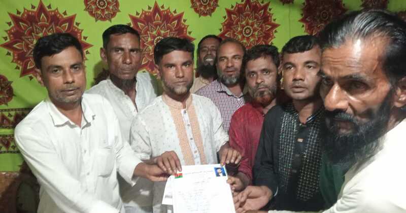 মধ্যনগরে বিএনপির সভাপতি প্রার্থীর মনোনয়ন ফরম সংগ্রহ।